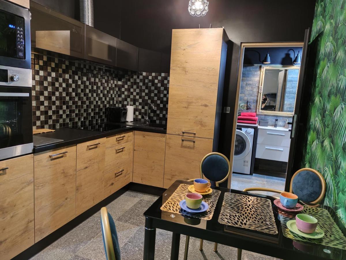 Apartamenty Centrum Krawiecka Zielona Góra Dış mekan fotoğraf