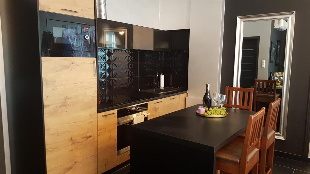 Apartamenty Centrum Krawiecka Zielona Góra Dış mekan fotoğraf